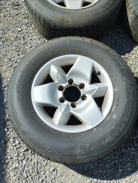   235/70R16  Nissan Terrano | Mobile.bg    2