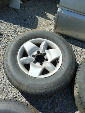    235/70R16  Nissan Terrano | Mobile.bg    5