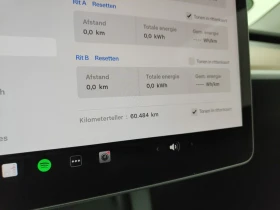 Tesla Model Y Long Range Dual Motor 93.1% SoH, снимка 12