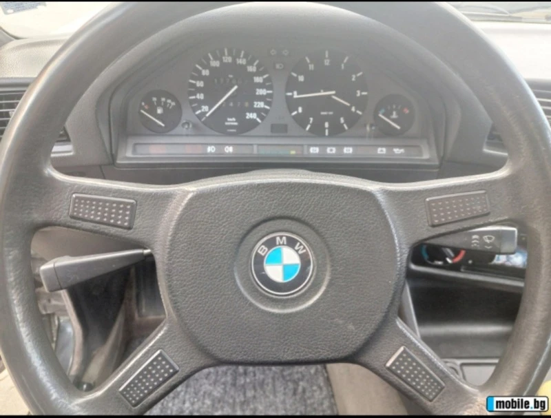 BMW 318, снимка 7 - Автомобили и джипове - 49517368