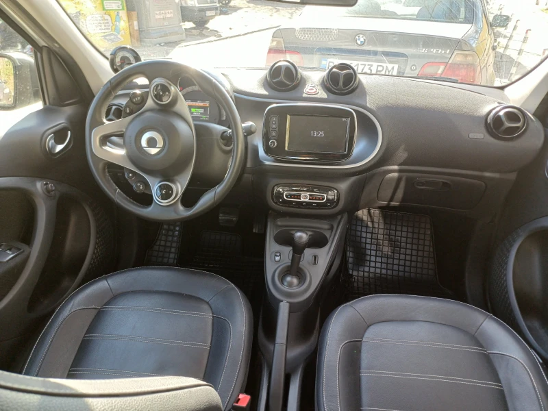 Smart Forfour, снимка 7 - Автомобили и джипове - 48575560