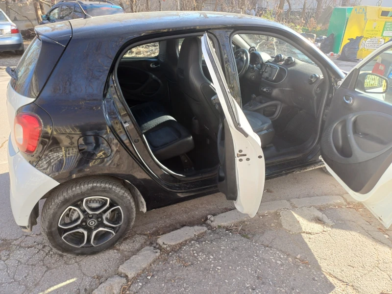 Smart Forfour, снимка 6 - Автомобили и джипове - 48575560