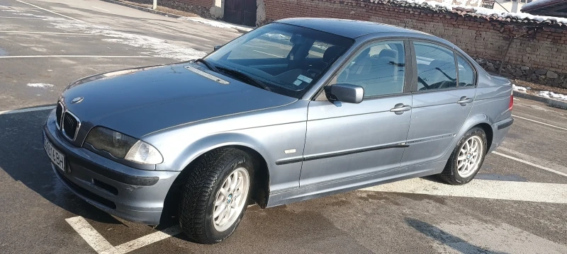 BMW 318, снимка 2 - Автомобили и джипове - 48641012