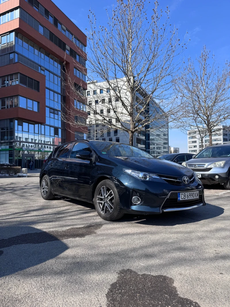 Toyota Auris, снимка 1 - Автомобили и джипове - 49245483