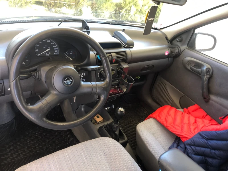 Opel Corsa Б, снимка 8 - Автомобили и джипове - 49380854