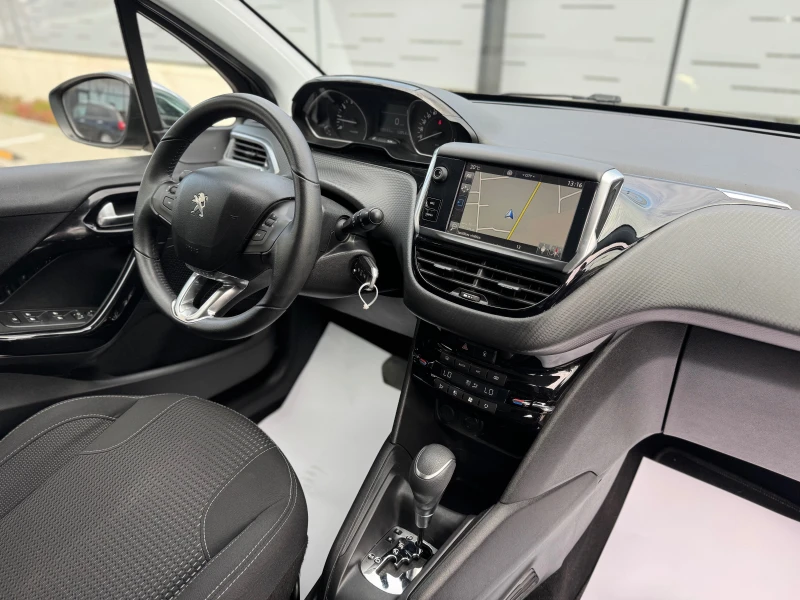 Peugeot 208 1.2I NEW TURBO FACE AUTOMATIC PURETECH, снимка 14 - Автомобили и джипове - 49600161