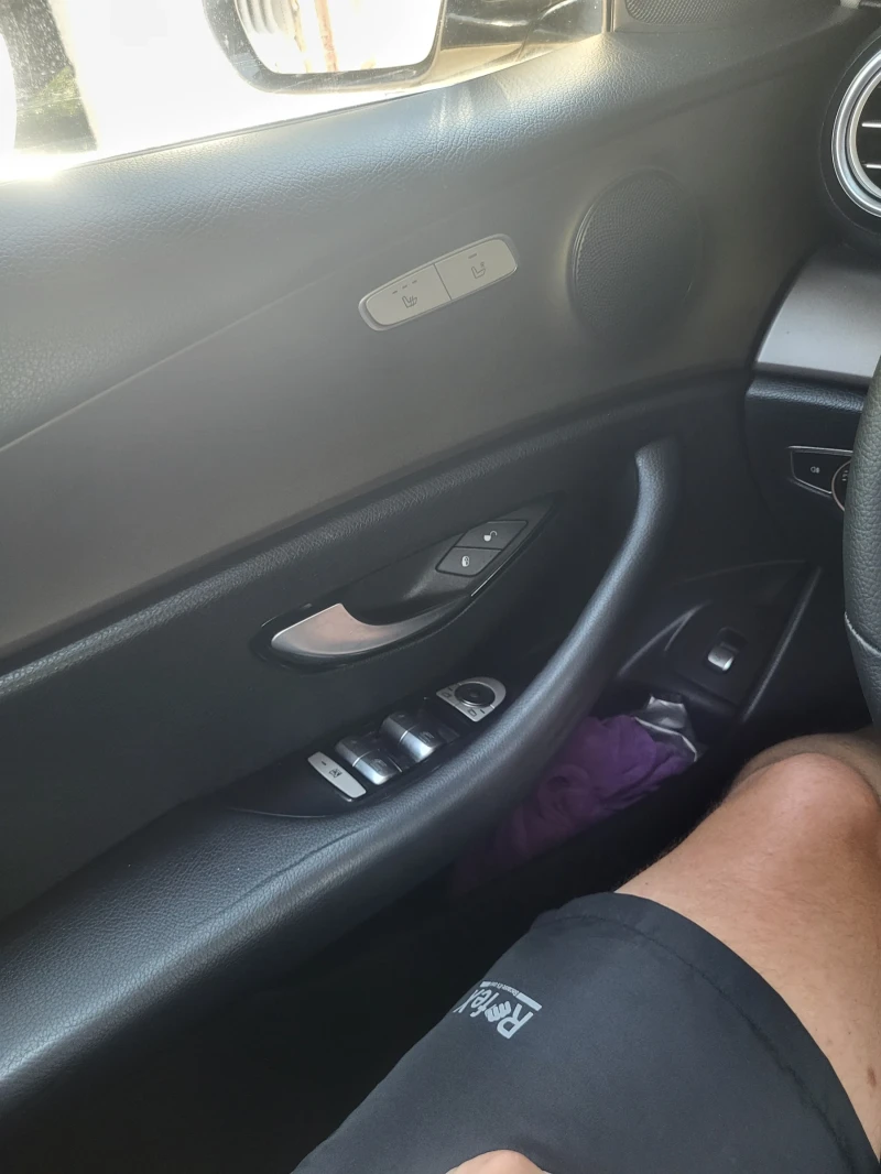 Mercedes-Benz E 200, снимка 12 - Автомобили и джипове - 51991662