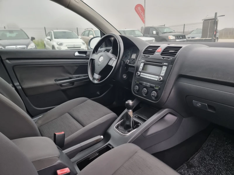 VW Golf 1.9TDI, снимка 16 - Автомобили и джипове - 52494667
