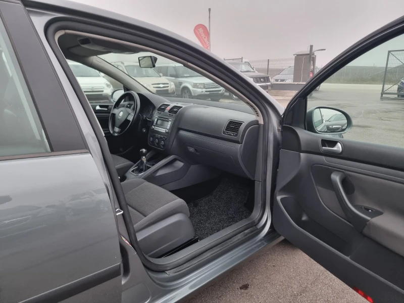 VW Golf 1.9TDI, снимка 15 - Автомобили и джипове - 52494667