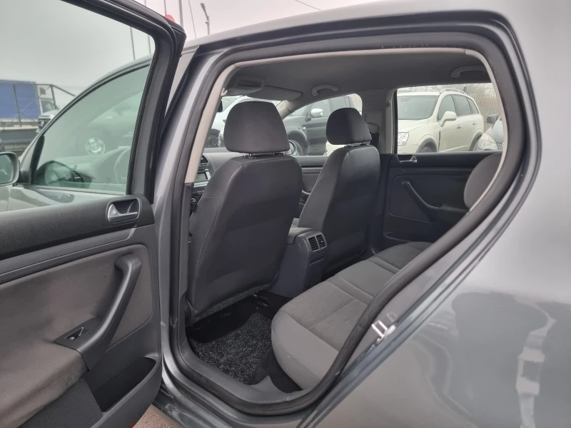 VW Golf 1.9TDI, снимка 11 - Автомобили и джипове - 52494667