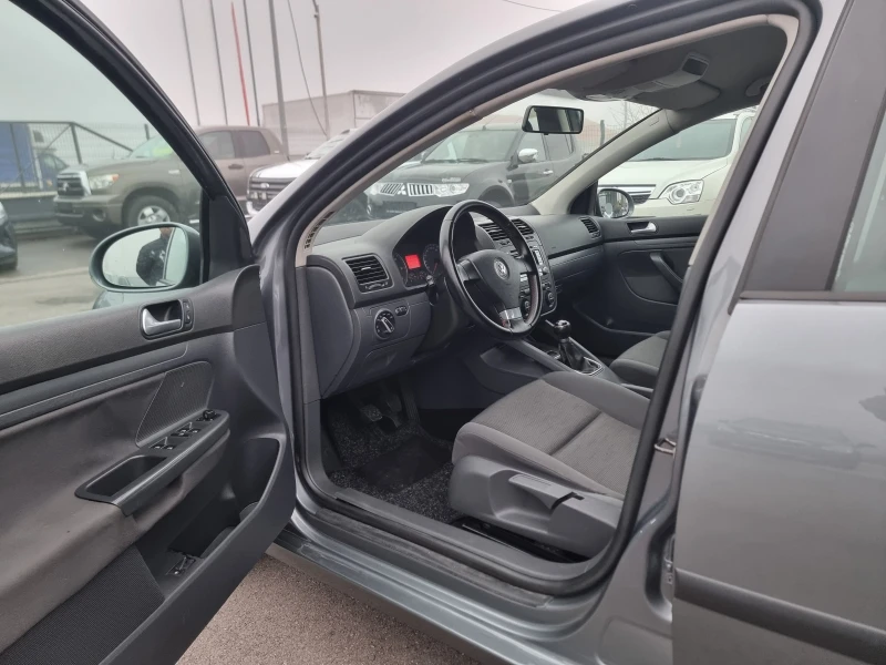 VW Golf 1.9TDI, снимка 10 - Автомобили и джипове - 52494667
