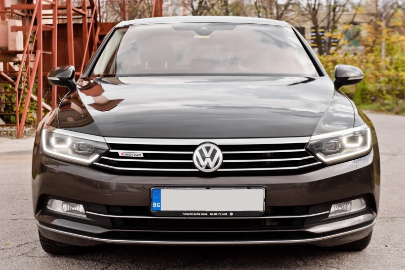 VW Passat 8, снимка 4 - Автомобили и джипове - 52529356