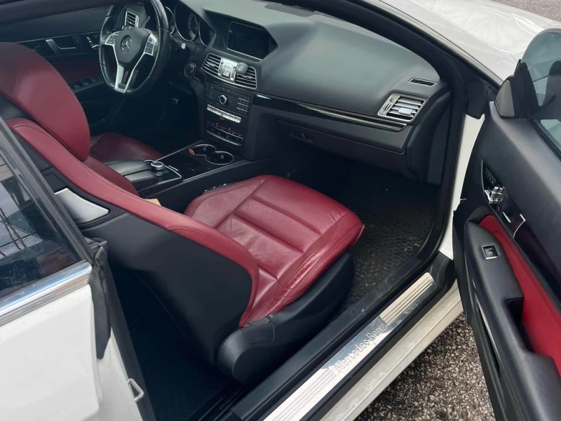 Mercedes-Benz E 400 * CARFAX * БЕЗ ПЪРВОНАЧАЛНА ВНОСКА, снимка 13 - Автомобили и джипове - 52855922