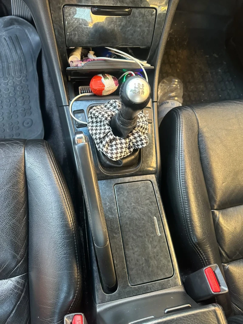 Honda Accord 2.2 i.CTDi, снимка 12 - Автомобили и джипове - 52899808