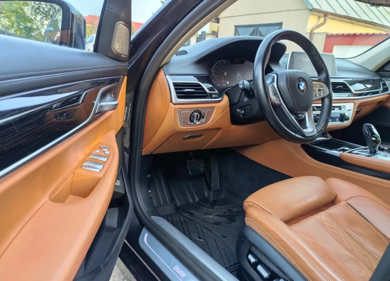 BMW 750 xDrive, снимка 6 - Автомобили и джипове - 53010921