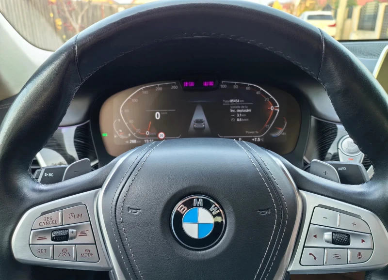BMW 750 xDrive, снимка 7 - Автомобили и джипове - 53010921