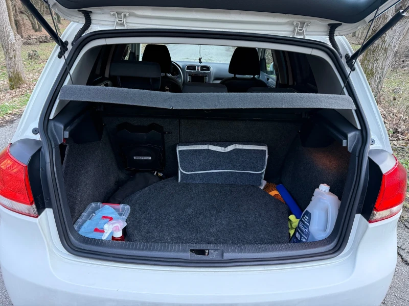 VW Golf VI 1.6 TDI, снимка 16 - Автомобили и джипове - 53020704