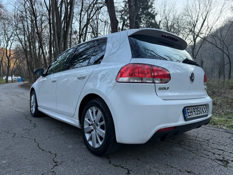VW Golf VI 1.6 TDI, снимка 3 - Автомобили и джипове - 53020704