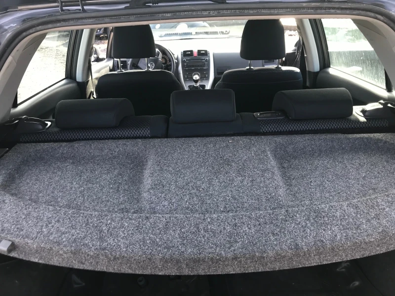 Toyota Auris 2.0D D4D сервизна история , снимка 9 - Автомобили и джипове - 53401545