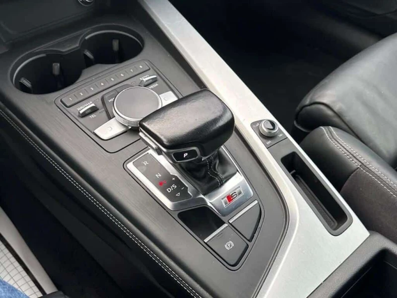 Audi S5 * АВТО КРЕДИТ* ЦЕНА ДО БГ * СЕРВИЗНА ИСТОРИЯ * , снимка 15 - Автомобили и джипове - 53593625