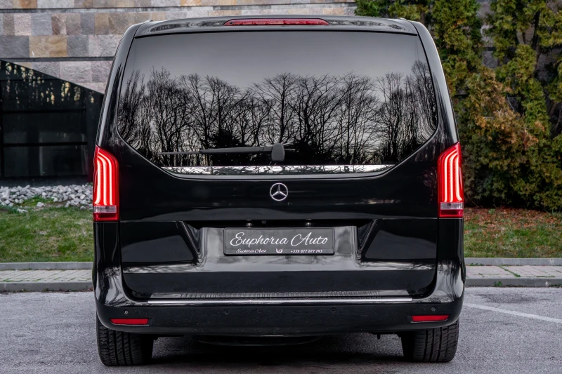 Mercedes-Benz Viano V220d* EXTRA-LONG* TV* BUSINESS CLASS* LUXURY, снимка 4 - Автомобили и джипове - 53599719