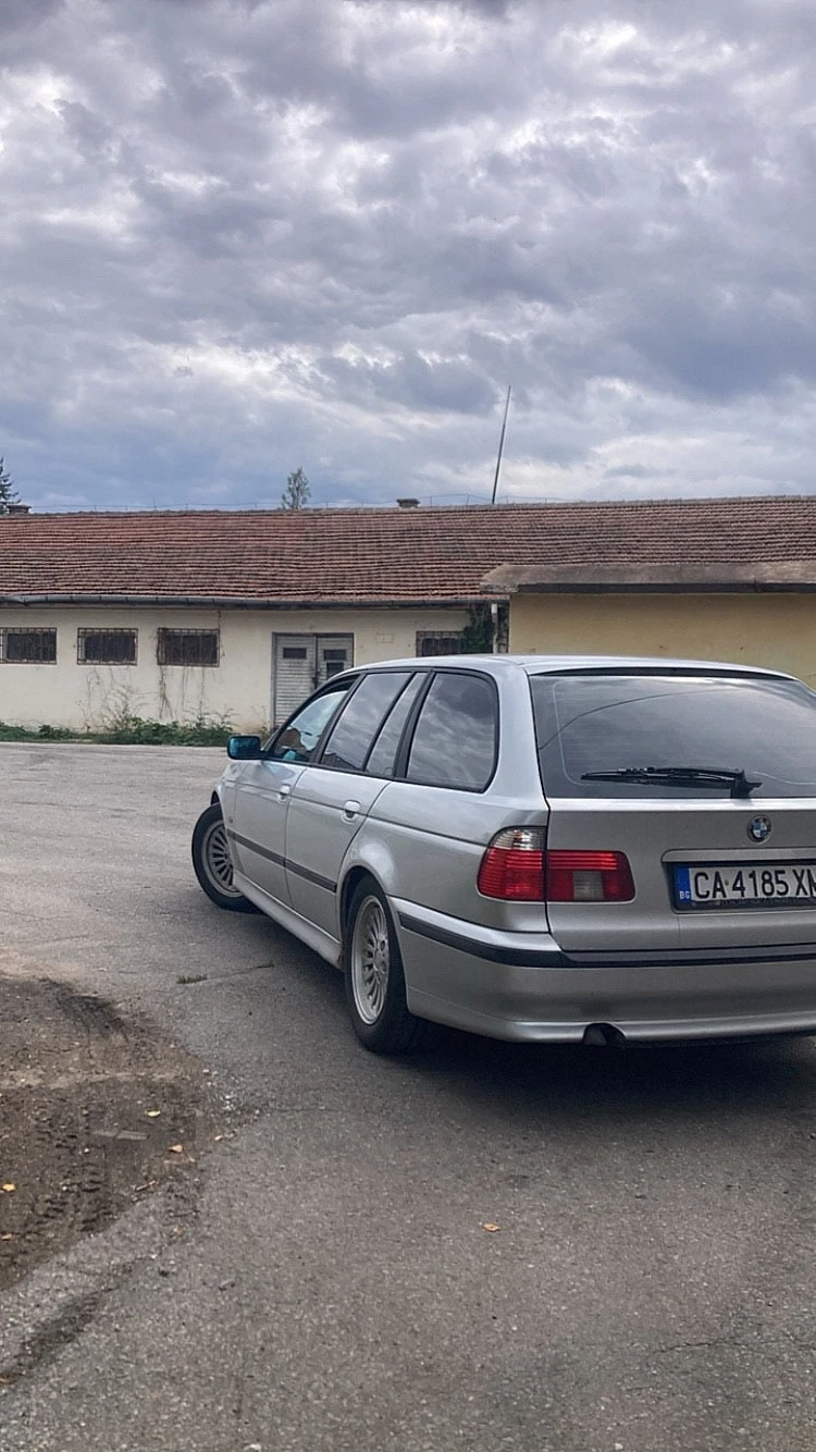 BMW 525 Tds, снимка 1 - Автомобили и джипове - 47530313