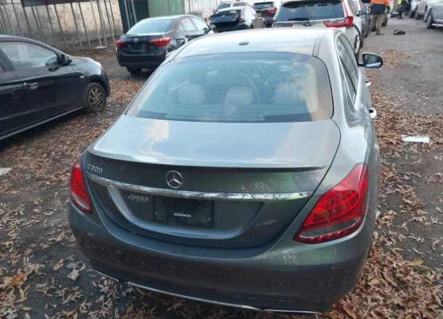 Mercedes-Benz C 300, снимка 6 - Автомобили и джипове - 48693256