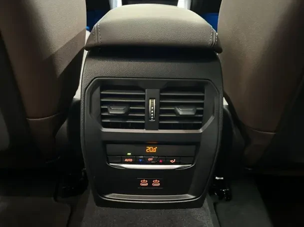 BMW 440 i M xDrive Coupe = M-Sport Pro = Гаранция, снимка 9 - Автомобили и джипове - 53236994