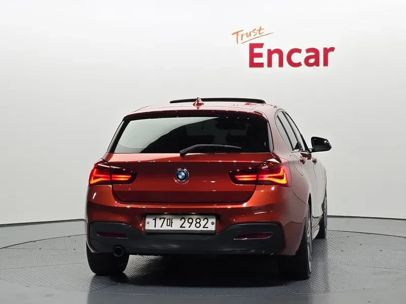 BMW 118 D M Sports Shadow 5-Door, снимка 4 - Автомобили и джипове - 56162180