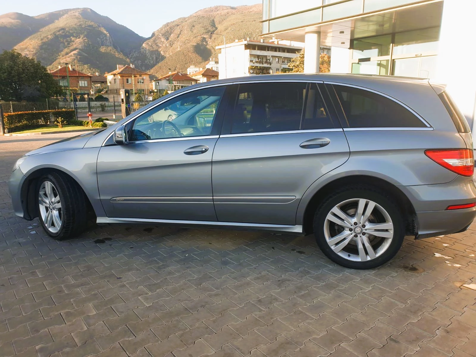 Mercedes-Benz R 350 CDI 4 Matic - Sport - изображение 6