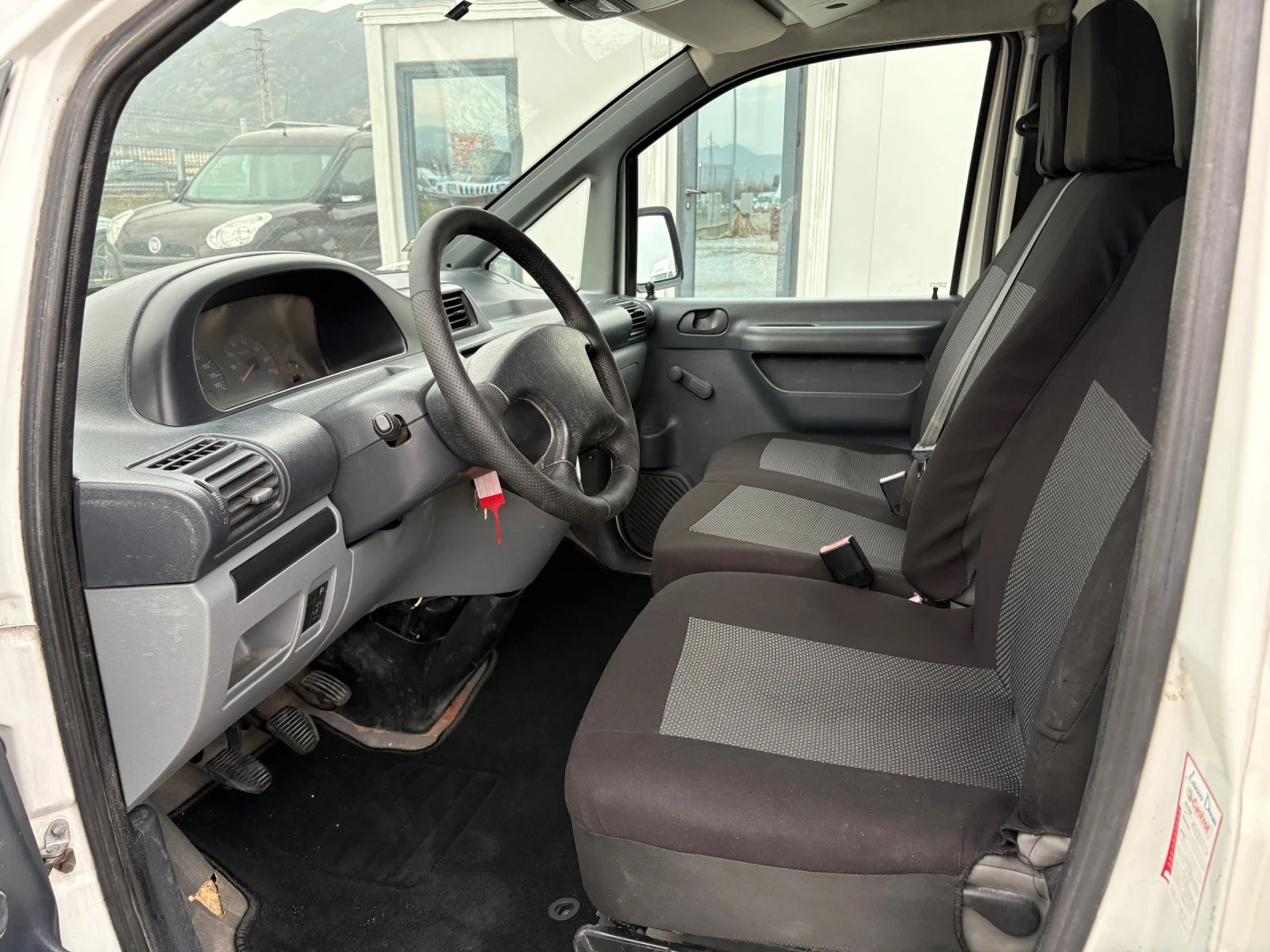 Citroen Jumpy  - изображение 9
