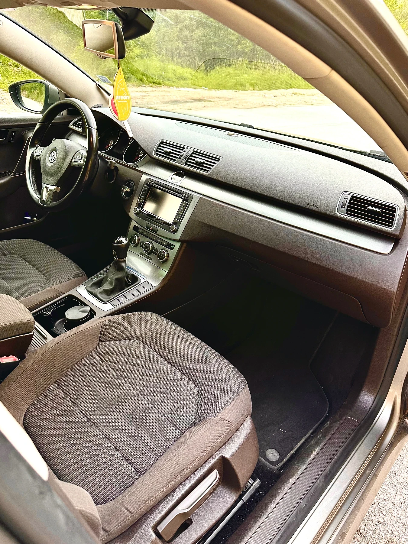 VW Passat 2.0TDI* Highline - изображение 10