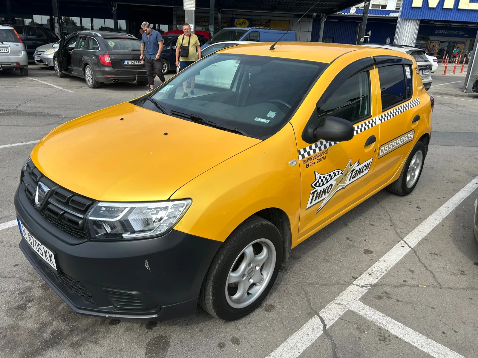 Dacia Sandero 1.0 - изображение 2
