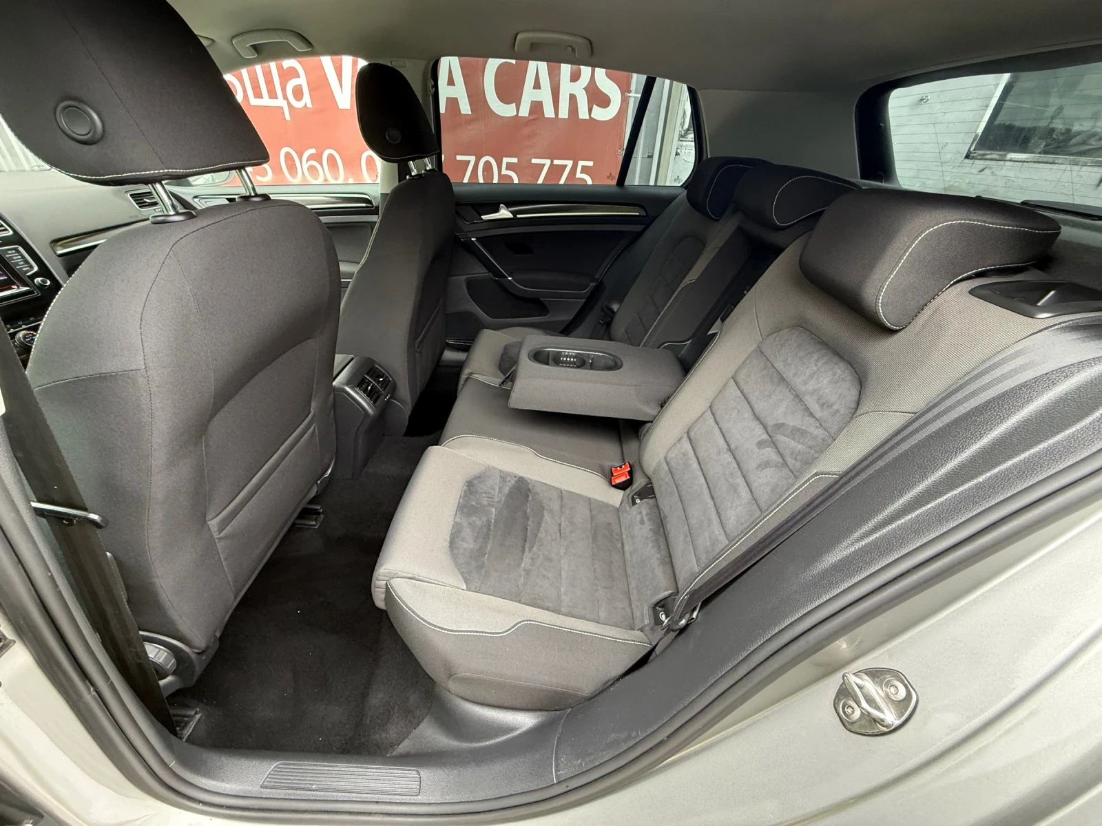 VW Golf 1.6TDI-105к.с High Line Автомат Лед Светлини  - изображение 10