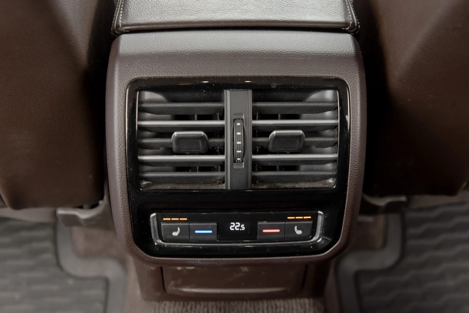 VW Passat 8 - изображение 10