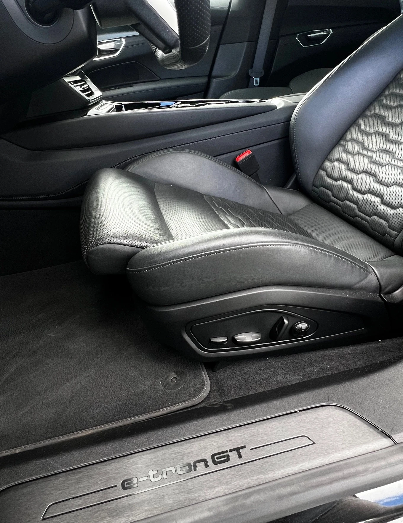 Audi E-Tron GT Quattro | Mobile.bg � ����������� 10