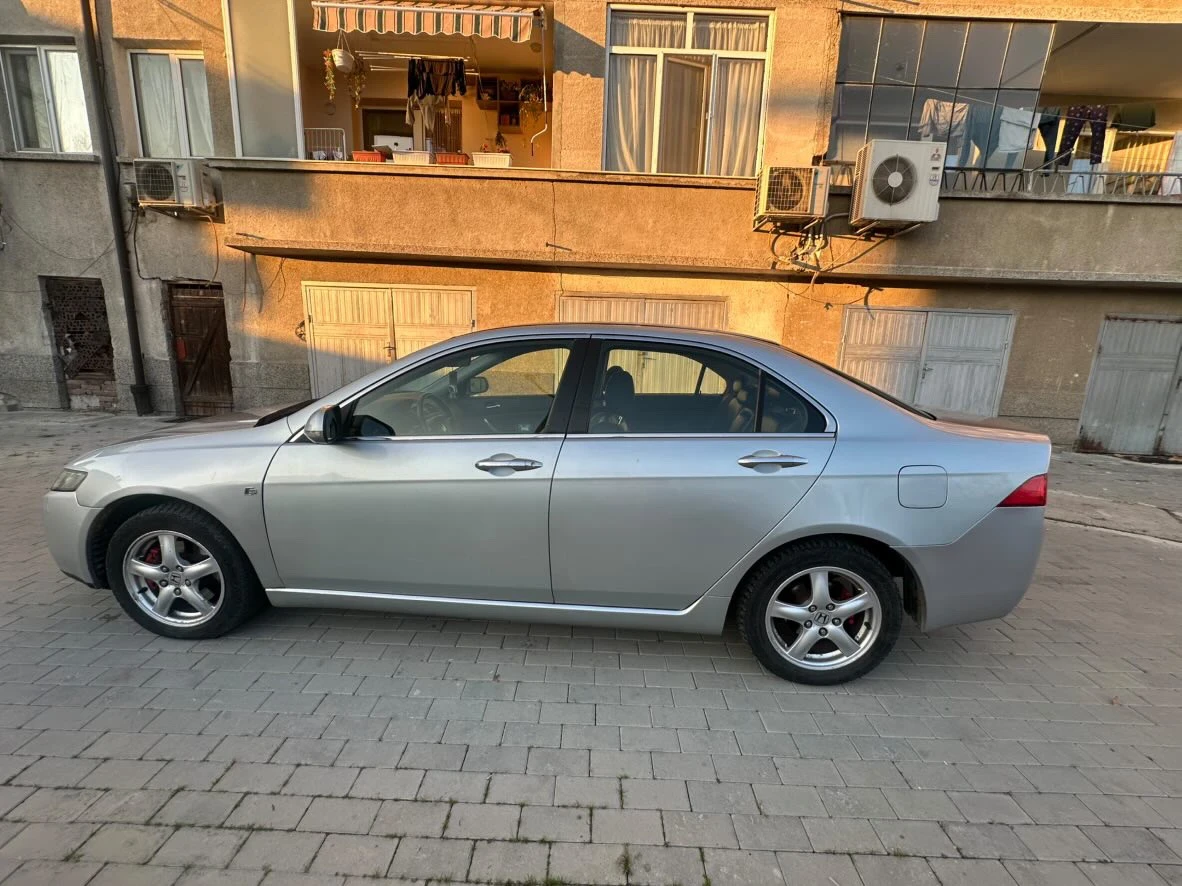 Honda Accord 2.2 i.CTDi - изображение 7