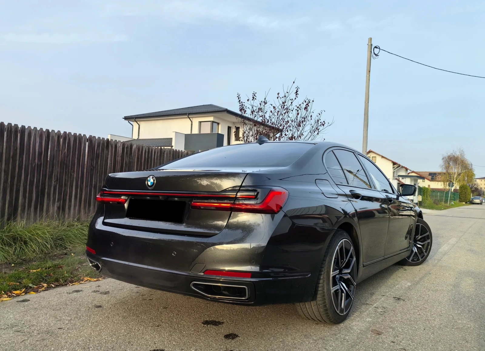 BMW 750 xDrive - изображение 4