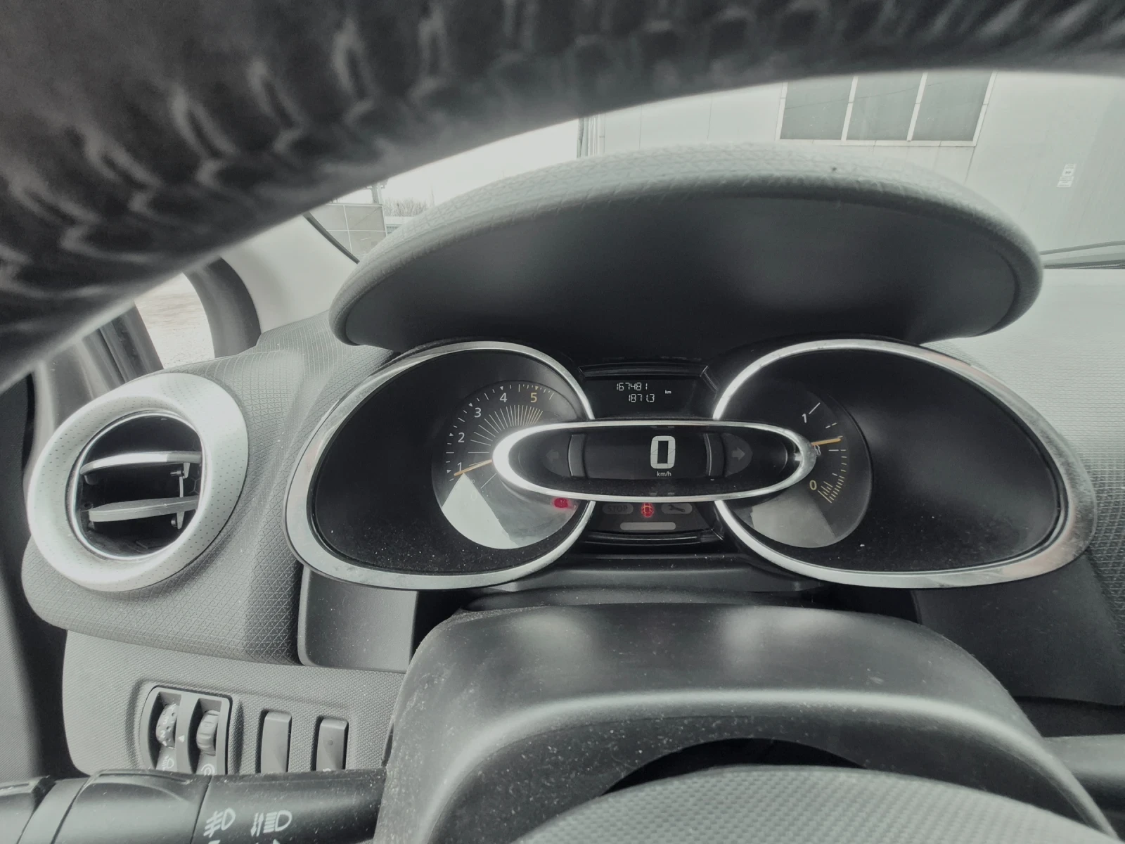 Renault Clio 1.5dci 90, снимка 11 - Автомобили и джипове - 53882789