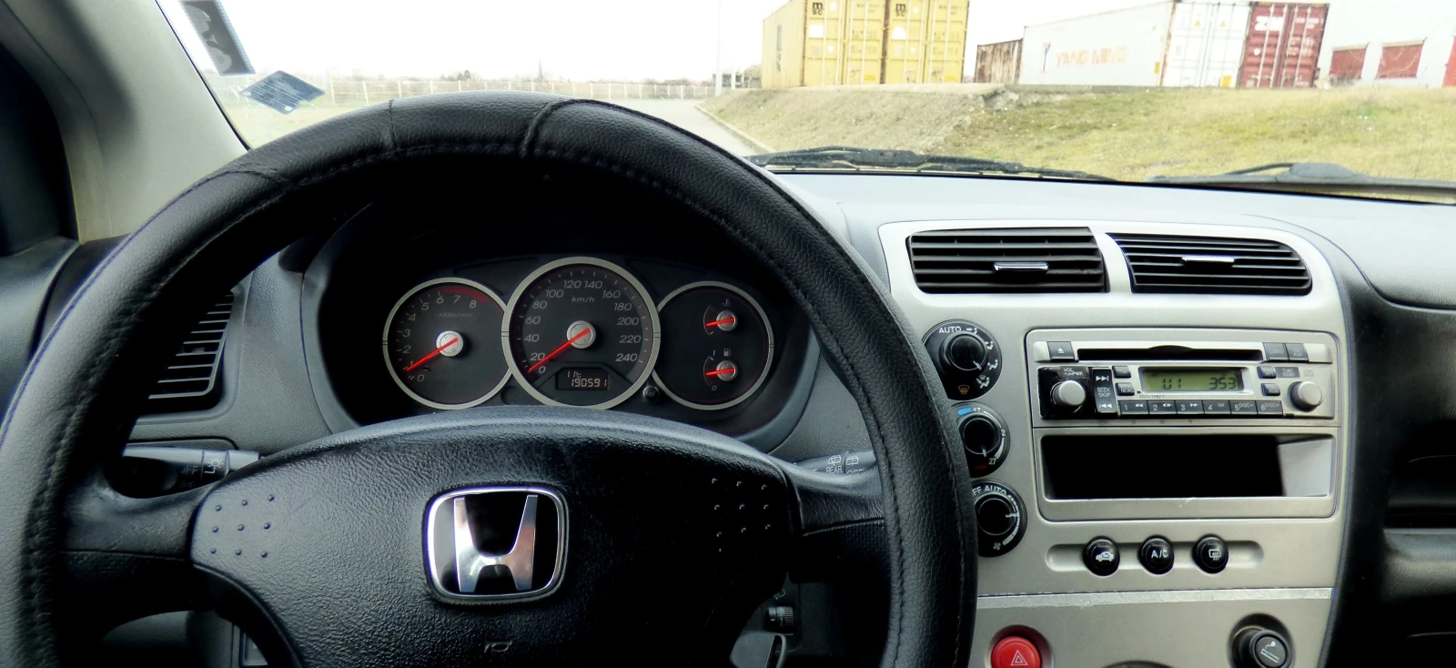 Honda Civic 1.6 V-TEC Facelift 110 HP, снимка 6 - Автомобили и джипове - 54014056