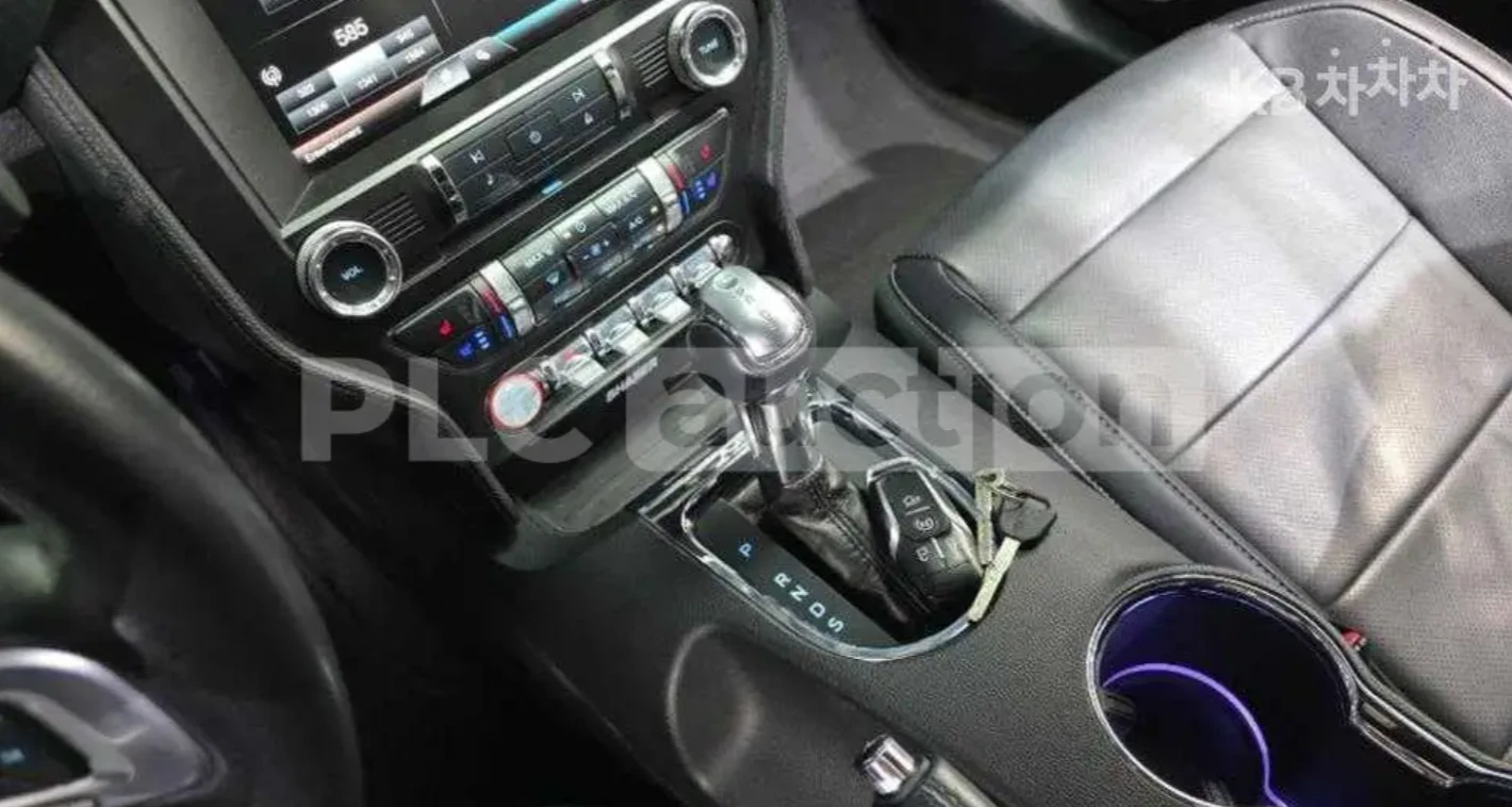 Ford Mustang АВТОКРЕДИТ , снимка 15 - Автомобили и джипове - 54089709