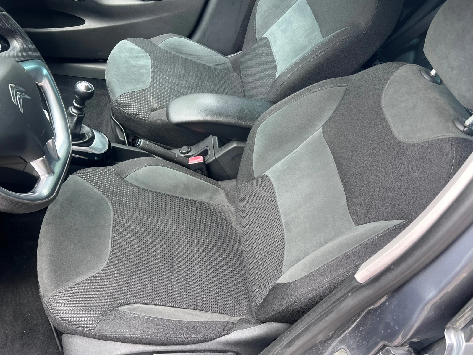 Citroen C3 1.6hdi Executive , снимка 8 - Автомобили и джипове - 54278357