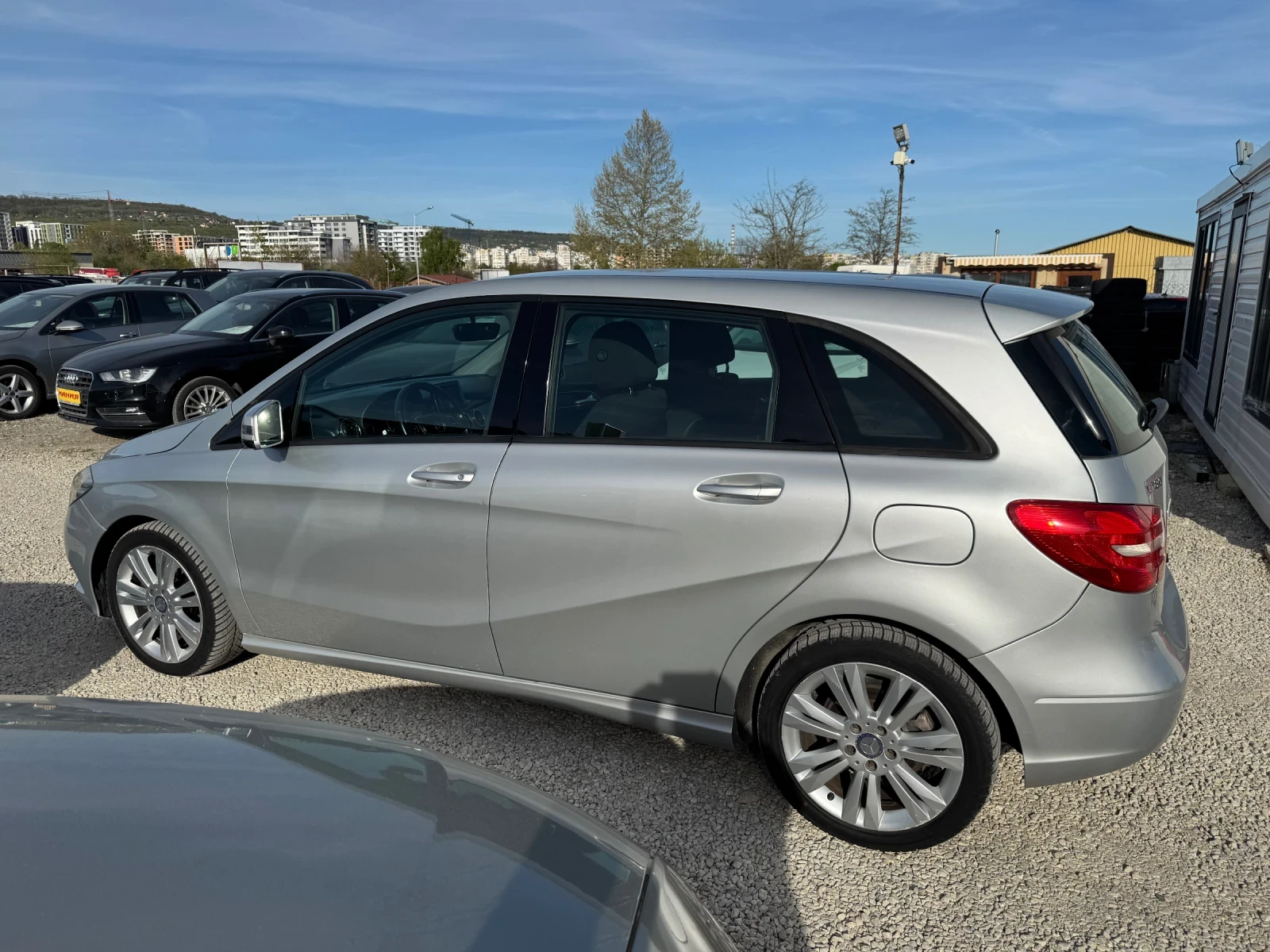 Mercedes-Benz B 180 180CDI, снимка 6 - Автомобили и джипове - 54345195