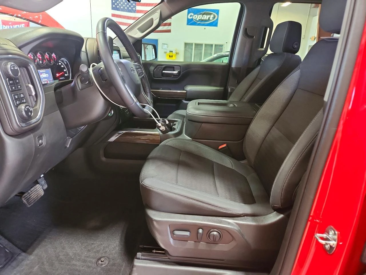 Chevrolet Silverado LTD K1500 LT TRAIL BOSS 4x4, снимка 7 - Автомобили и джипове - 54360141