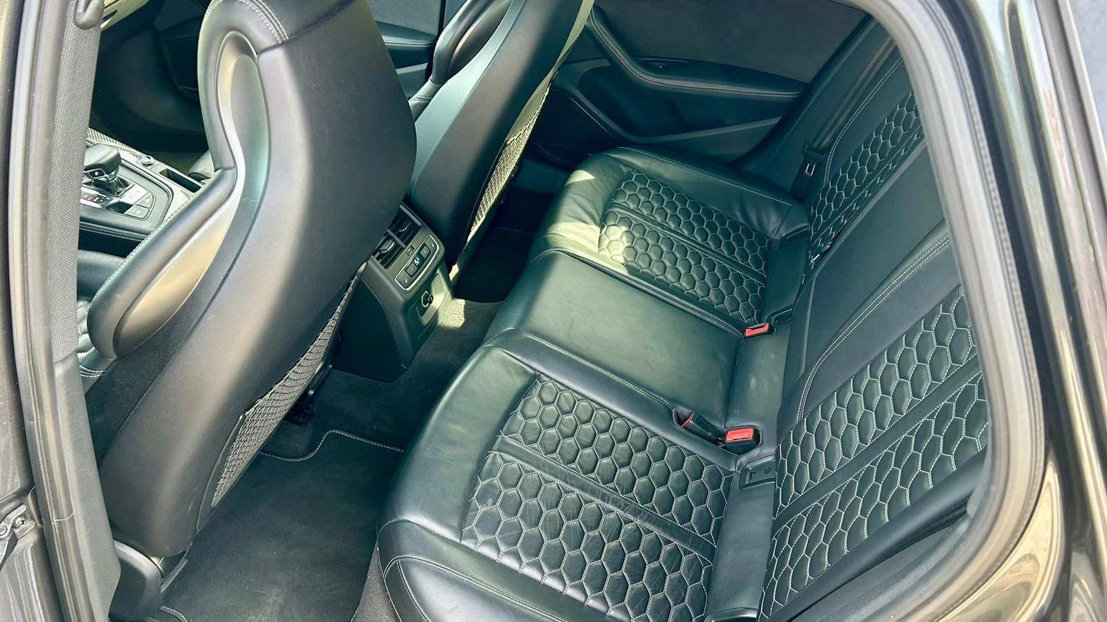 Audi Rs4, снимка 10 - Автомобили и джипове - 54527033