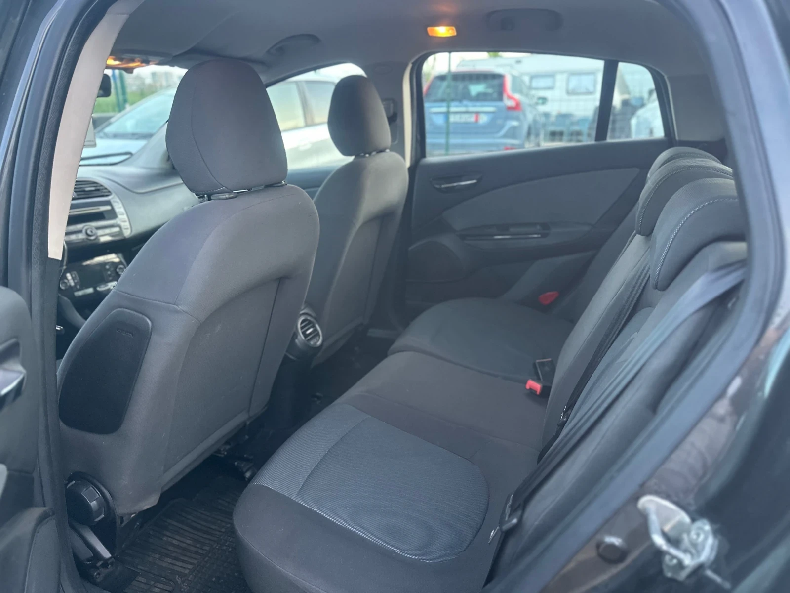 Fiat Bravo 1.4 Газ- бензин, снимка 8 - Автомобили и джипове - 54691247