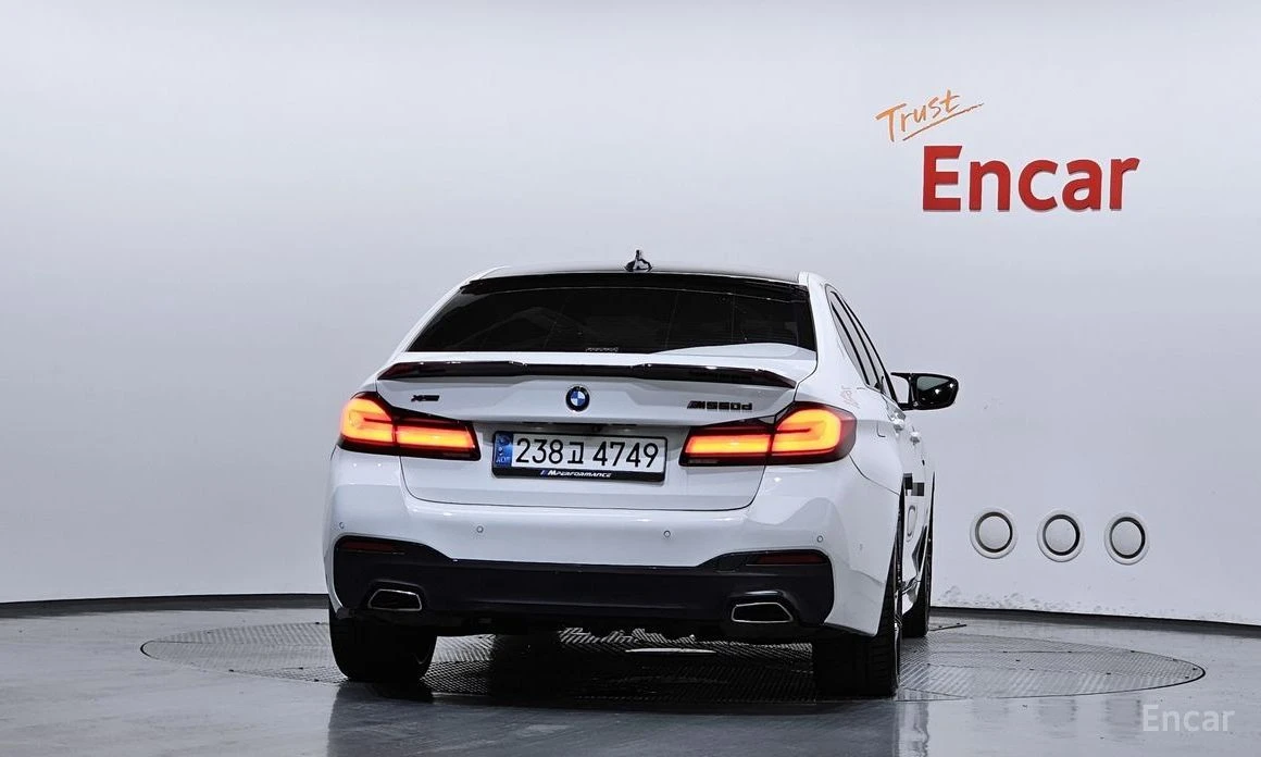 BMW 520, снимка 4 - Автомобили и джипове - 54867442