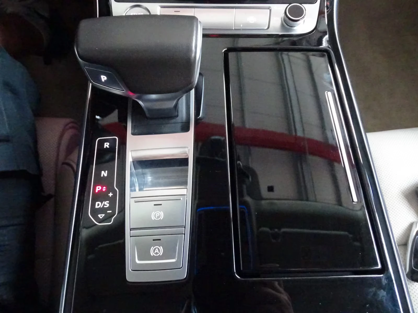 Audi A8 50 TDI L/286HP/4X4/MATRIX/MASSAGE/ОБДУХВАНЕ/275h, снимка 14 - Автомобили и джипове - 55052029