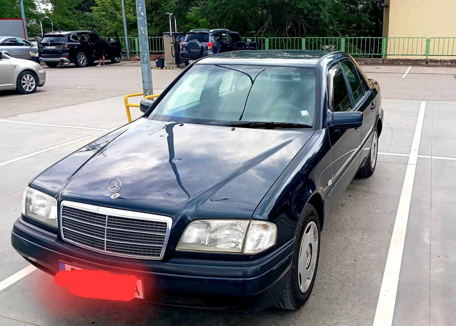 Mercedes-Benz C 180