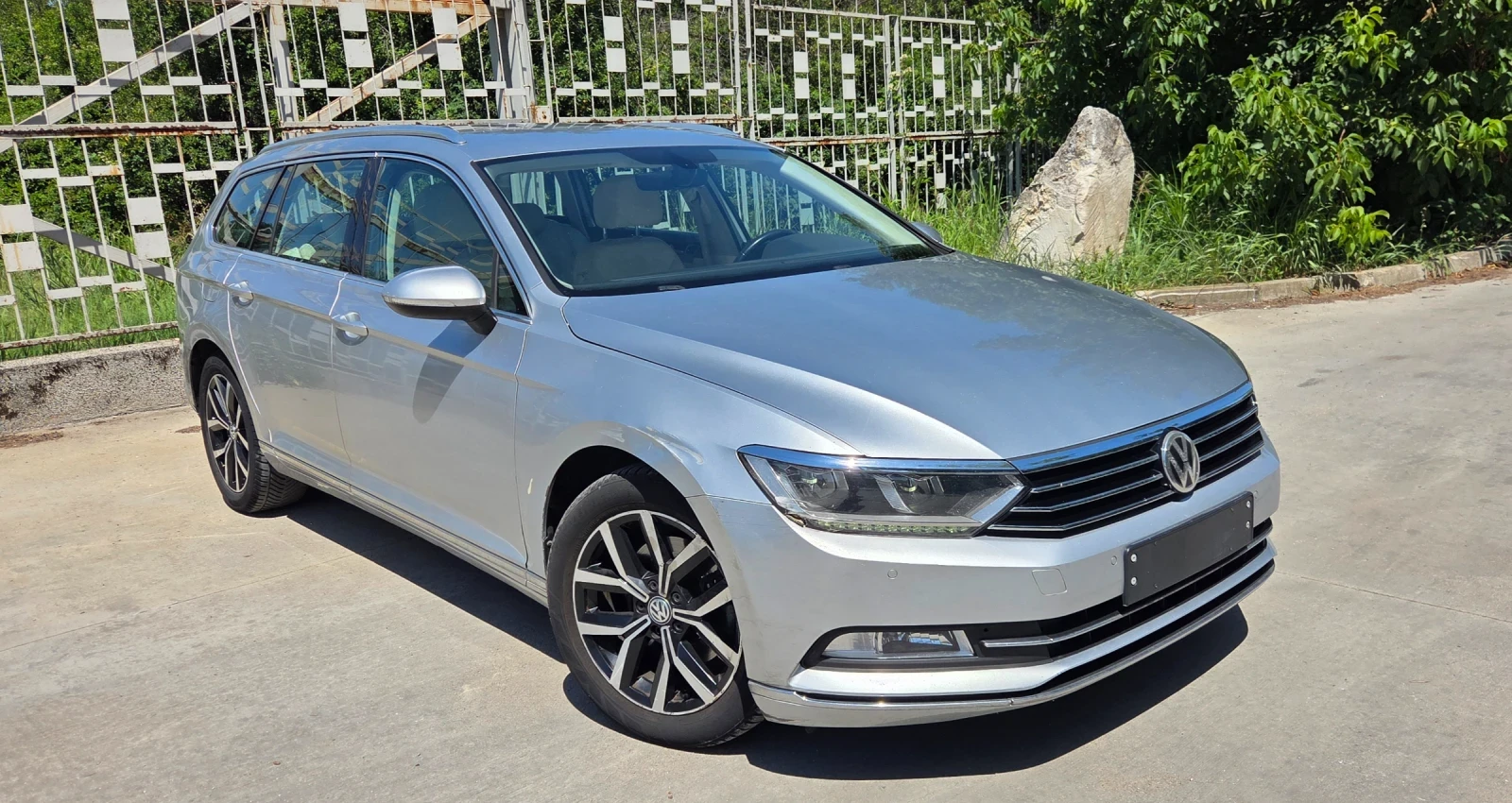 VW Passat 2.0 TDI , снимка 3 - Автомобили и джипове - 55416009